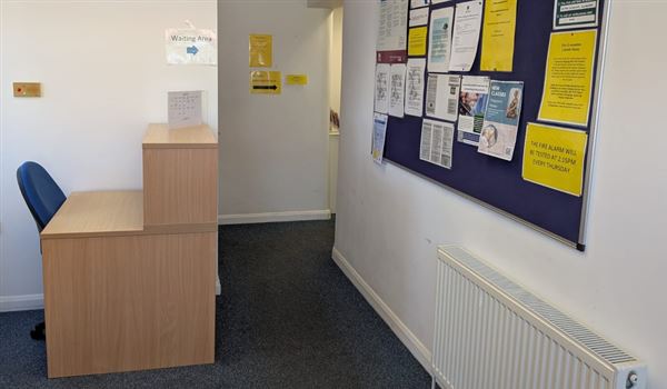 LH desk